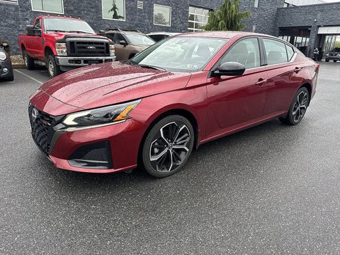 Certified 2023 Nissan Altima 2.5 SR AWD/4WD image 7