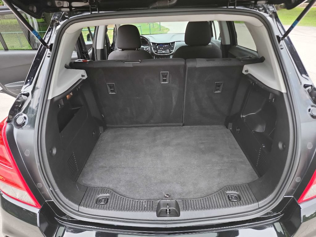 Used 2020 Chevrolet Trax LS w/ Tint and Cruise Package FWD image 30