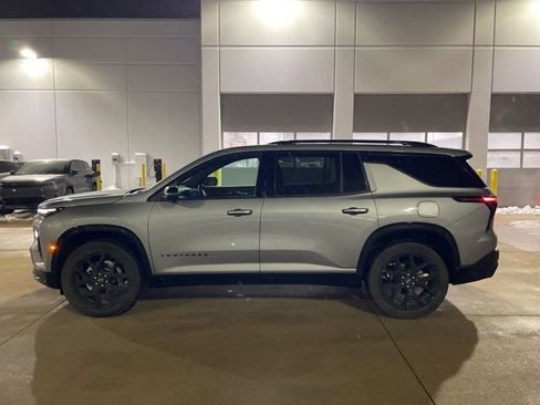 Used 2024 Chevrolet Traverse RS image 5