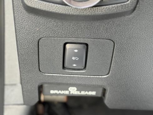 Used 2019 Ford F350 Lariat w/ Chrome Package AWD/4WD image 25