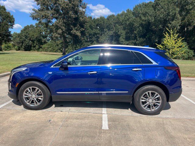 Used 2023 Cadillac XT5 Premium Luxury w/ Technology Package FWD image 2