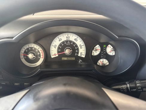 Used 2007 Toyota FJ Cruiser 2WD image 16