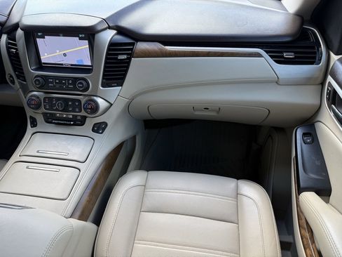 Used 2019 GMC Yukon XL Denali w/ Denali Ultimate Package image 11