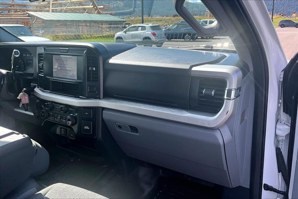 Used 2025 Ford F350 XLT AWD/4WD image 17