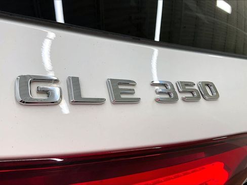 Used 2021 Mercedes-Benz GLE 350 4MATIC image 10