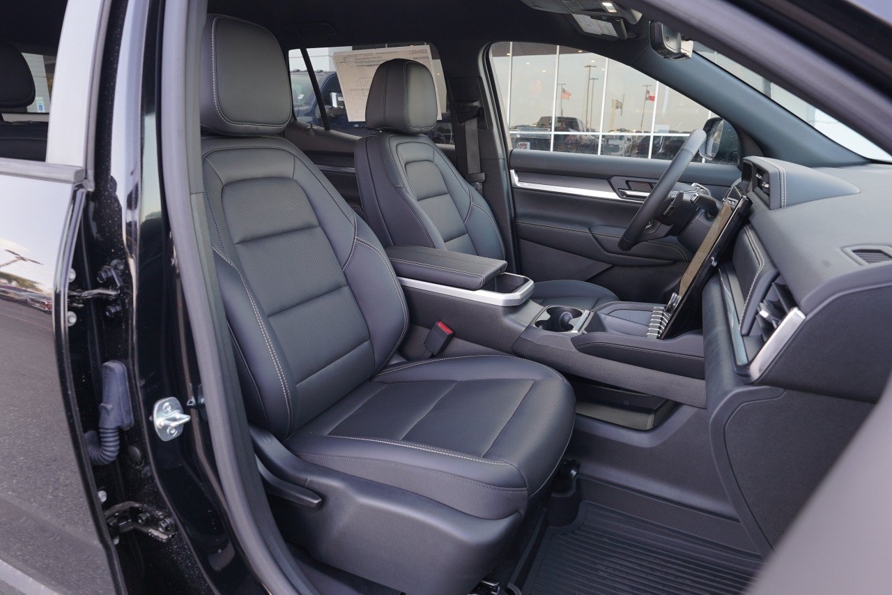 New 2027 GMC Terrain Elevation w/ Elevation Premium Package FWD image 25