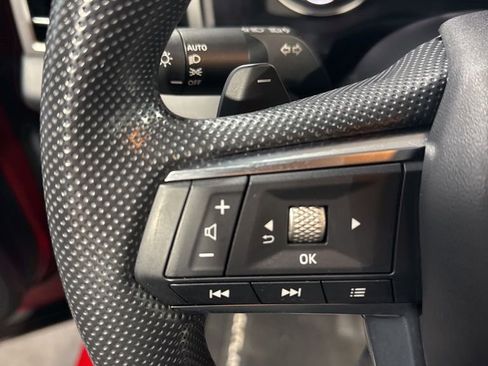 Used 2023 Mitsubishi Outlander ES image 36