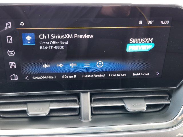 Used 2025 Chevrolet Trax ACTIV w/ Sunroof Package FWD image 19