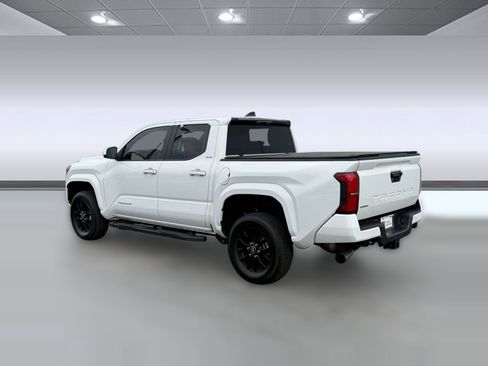 Certified 2024 Toyota Tacoma SR5 image 3