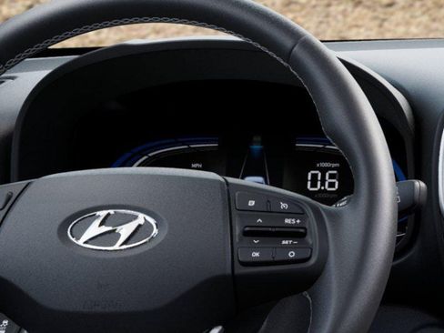 New 2026 Hyundai Venue SEL FWD image 14