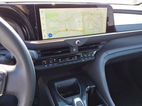 Used 2026 Toyota Crown Limited image 12