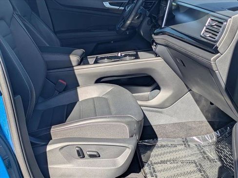 Used 2024 Volkswagen Atlas Cross Sport SEL R-Line image 21