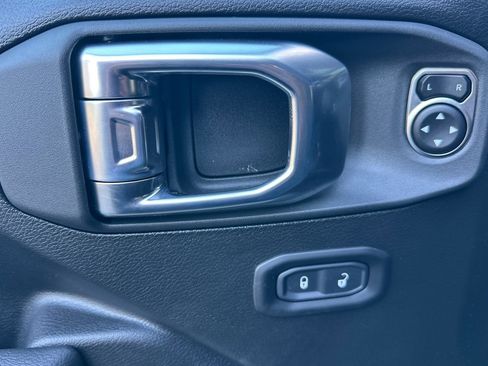 New 2026 Jeep Wrangler Unlimited Sport AWD/4WD image 10