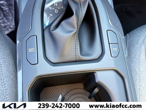 New 2025 Kia K4 EX image 28