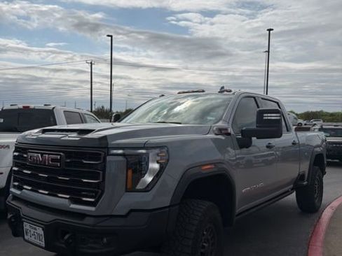 Used 2025 GMC Sierra 2500 AT4X w/ AT4X AEV Edition image 1