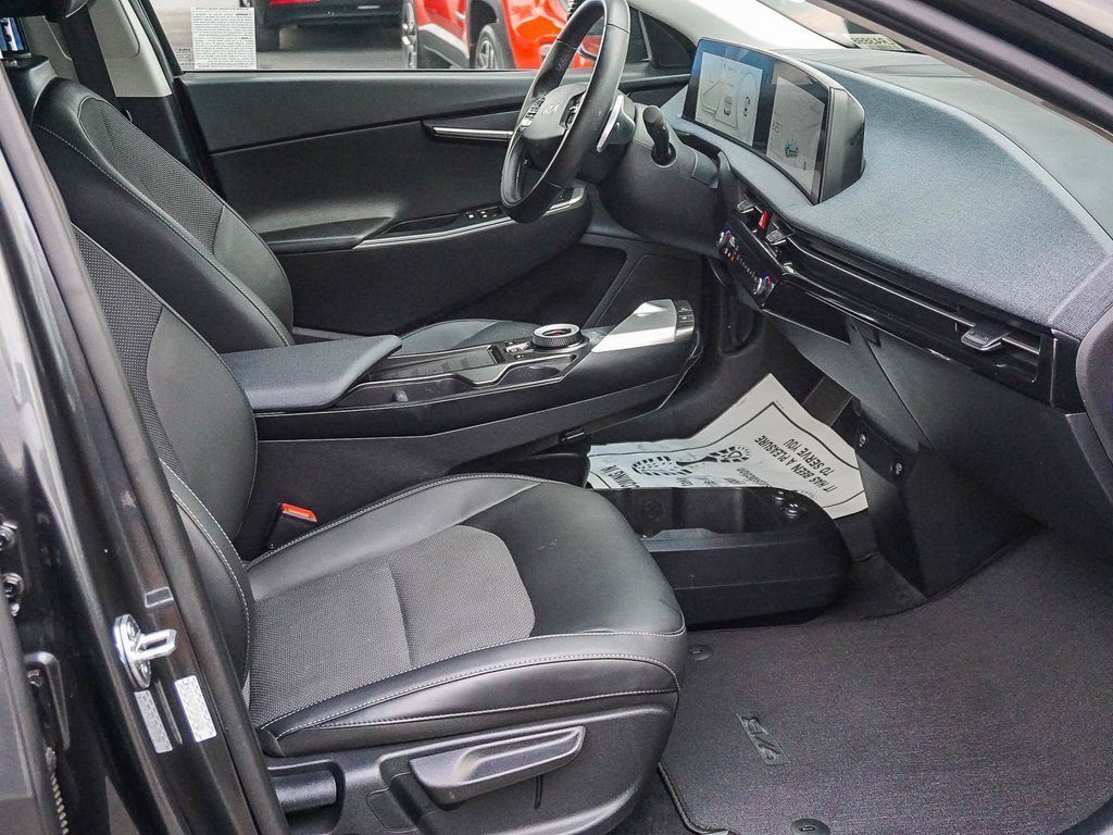 Certified 2024 Kia EV6 Light RWD image 13