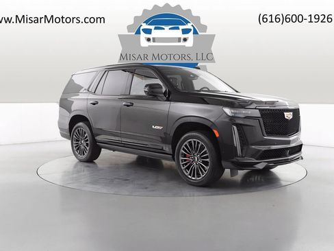 Used 2023 Cadillac Escalade V image 1