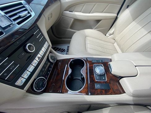 Used 2015 Mercedes-Benz CLS 550 4MATIC image 44
