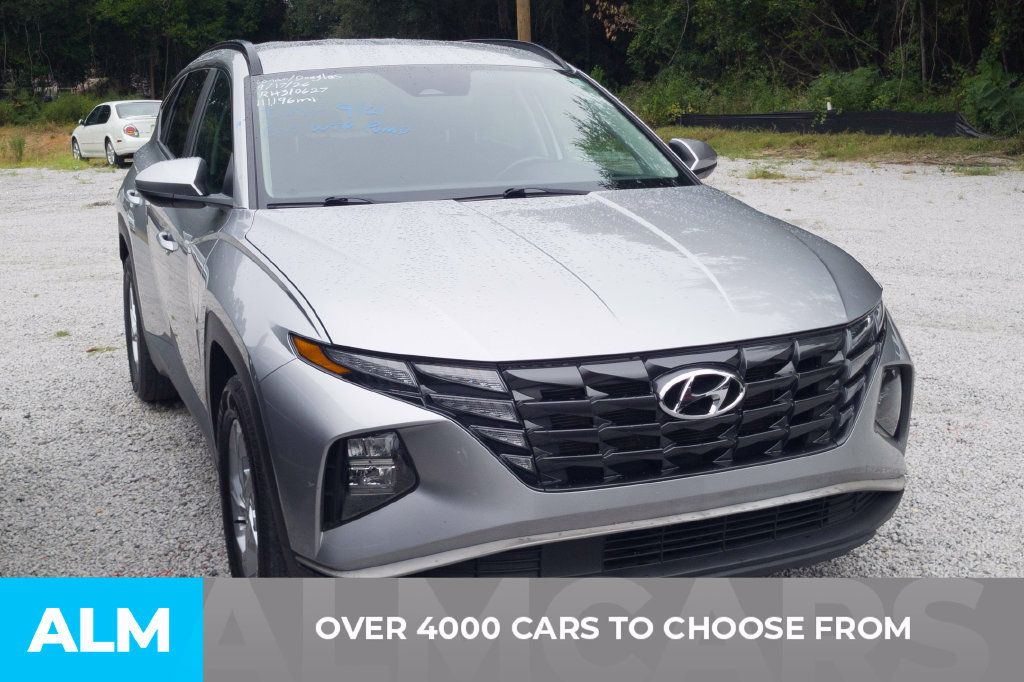 Used 2024 Hyundai Tucson SEL FWD image 2