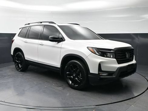 Used 2024 Honda Passport Black Edition image 7