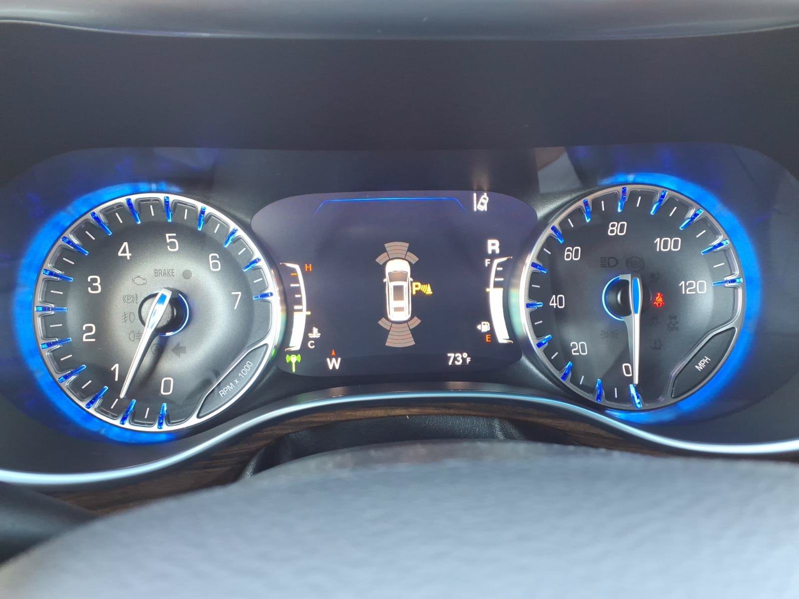 Used 2022 Chrysler Pacifica Pinnacle AWD/4WD image 20