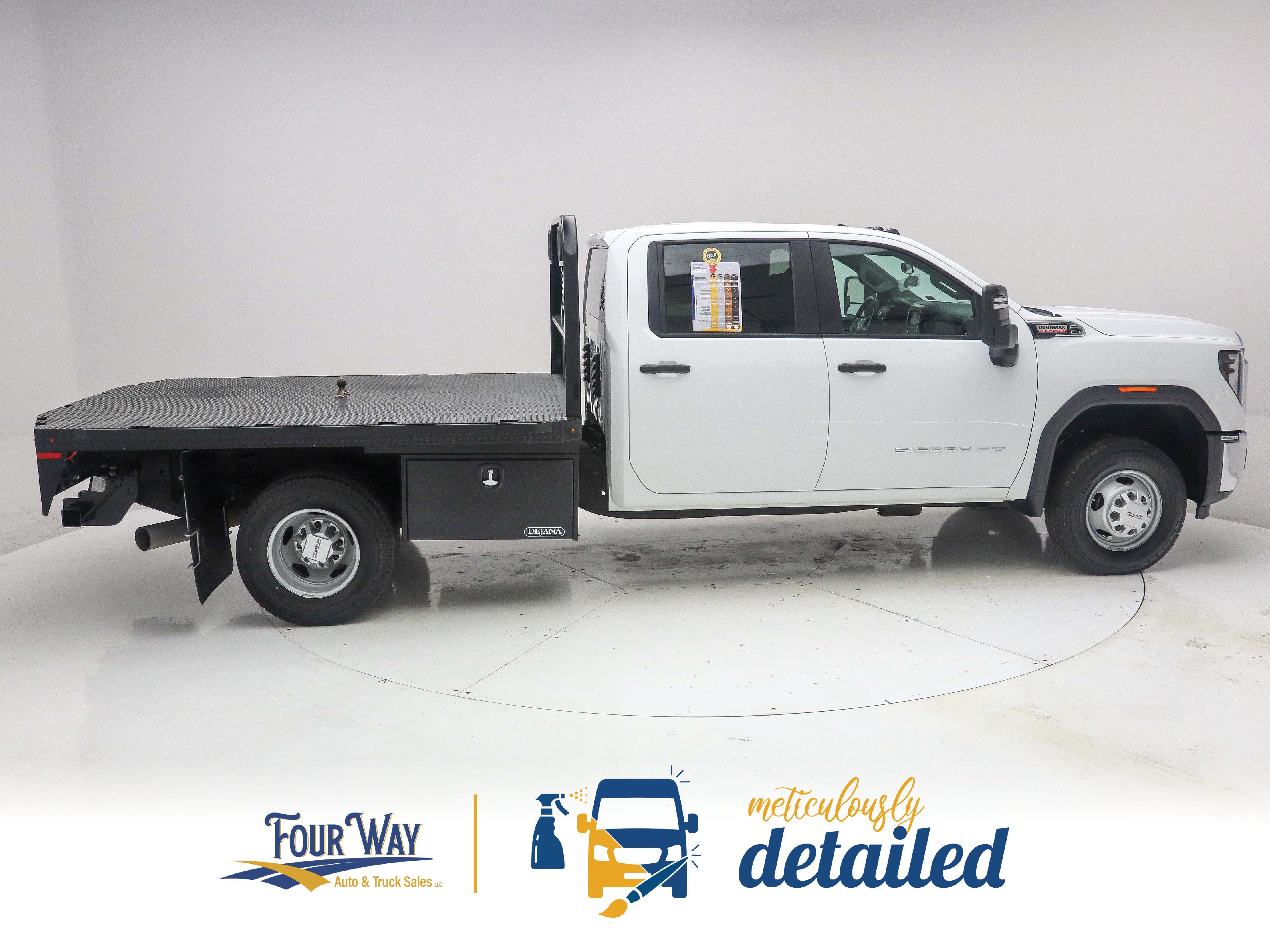 Used 2024 GMC Sierra 3500 Pro w/ Convenience Package AWD/4WD image 2