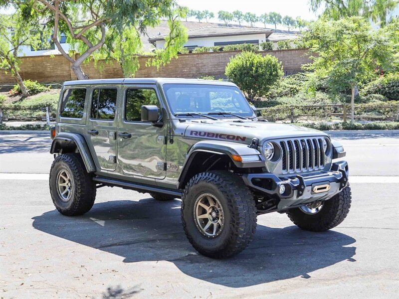 Used 2022 Jeep Wrangler Unlimited Rubicon w/ LED Lighting Group AWD/4WD image 7