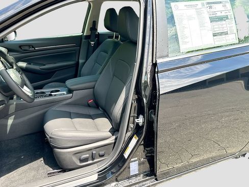 New 2026 Nissan Altima 2.5 SV FWD image 28