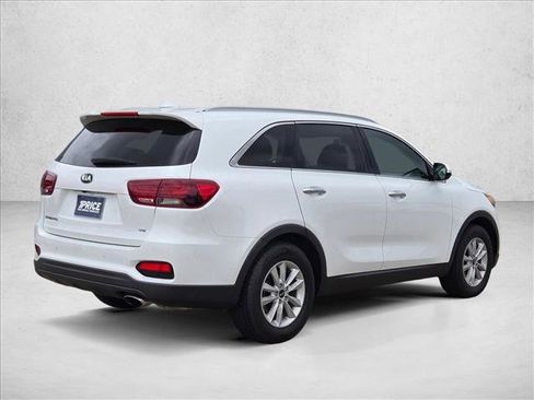 Used 2019 Kia Sorento FWD V6 w/ LX V6 Convenience Package image 5