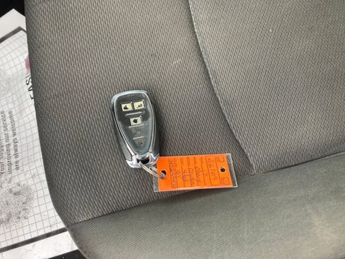 Used 2017 Chevrolet Cruze LT w/ Convenience Package image 33