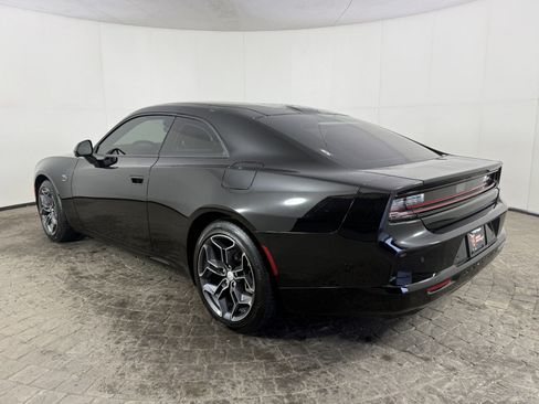 Used 2025 Dodge Charger Daytona R/T w/ Plus Group AWD/4WD image 5
