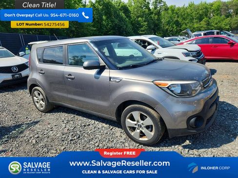 Used 2018 Kia Soul w/ Convenience Package FWD image 5