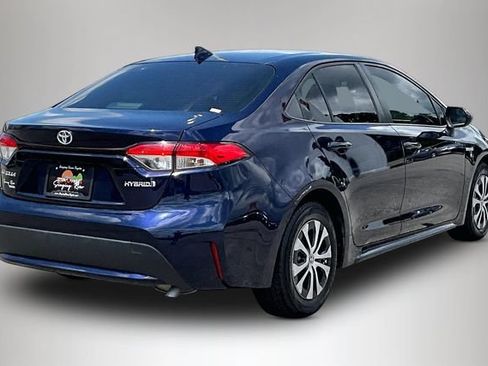 Used 2021 Toyota Corolla LE FWD image 5