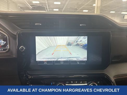 Used 2022 GMC Sierra 1500 AT4 w/ AT4 Preferred Package AWD/4WD image 19
