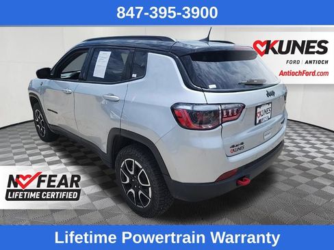 Used 2025 Jeep Compass Trailhawk AWD/4WD image 5