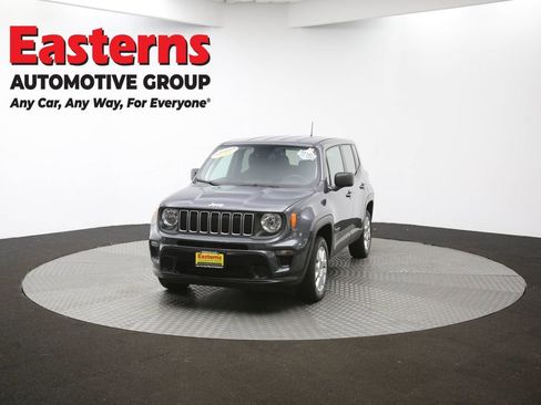 Used 2023 Jeep Renegade Latitude image 53
