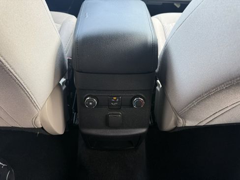 Used 2019 Ford Explorer 4WD image 16
