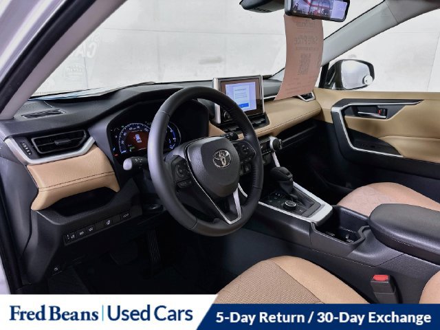 Used 2025 Toyota RAV4 XLE w/ Convenience Package AWD/4WD image 13