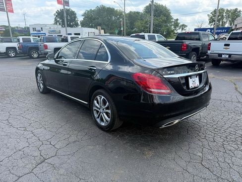 Used 2016 Mercedes-Benz C 300 4MATIC Sedan w/ Multimedia Package image 4