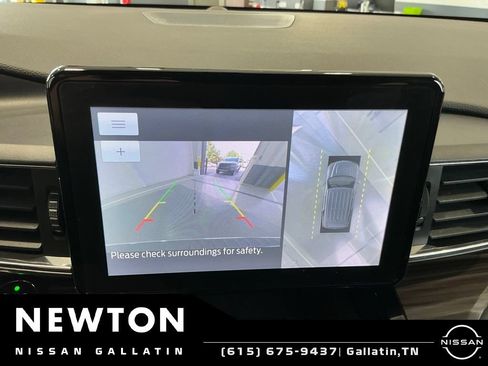 Used 2021 Ford Explorer Limited w/ Equipment Group 301A AWD/4WD image 13