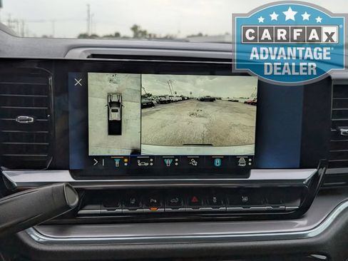 Used 2024 Chevrolet Silverado 2500 High Country w/ High Country Premium Package AWD/4WD image 9
