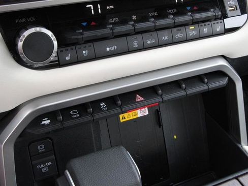 Used 2023 Toyota Tundra Capstone image 44