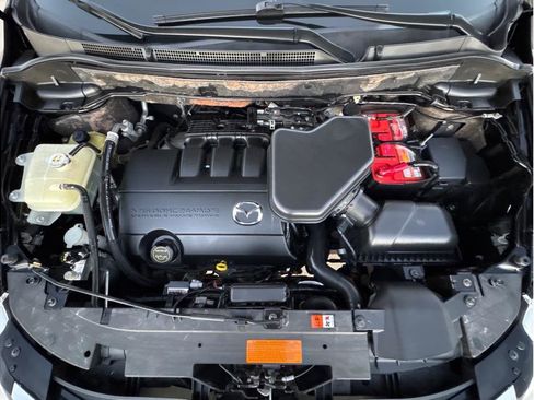 Used 2011 MAZDA CX-9 Grand Touring w/ Moonroof & Bose Audio Pkg image 31