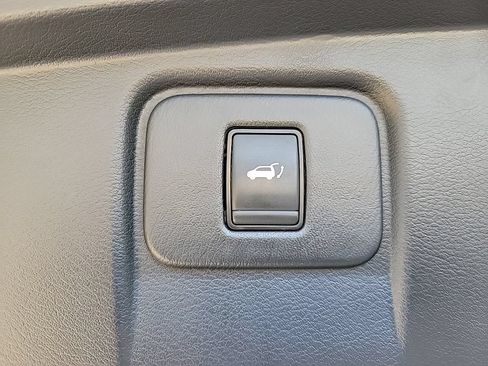 Used 2020 Nissan Murano SL w/ Moonroof Package AWD/4WD image 19