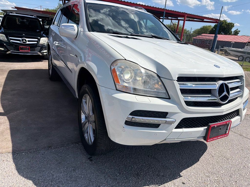 Used 2010 Mercedes-Benz GL 320 BlueTEC 4MATIC image 5