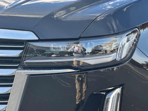 Certified 2024 Cadillac Escalade ESV Premium Luxury Platinum image 56