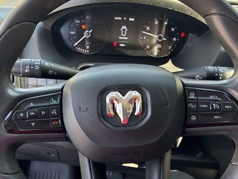 Used 2024 RAM ProMaster 2500 w/ Convenience Group FWD image 40