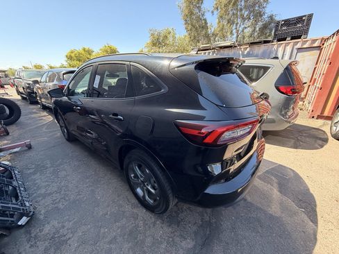 Used 2024 Ford Escape ST-Line AWD/4WD image 2