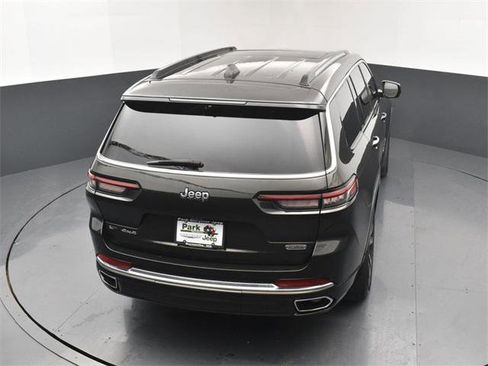 Certified 2022 Jeep Grand Cherokee L Overland w/ Luxury Tech Group IV image 16