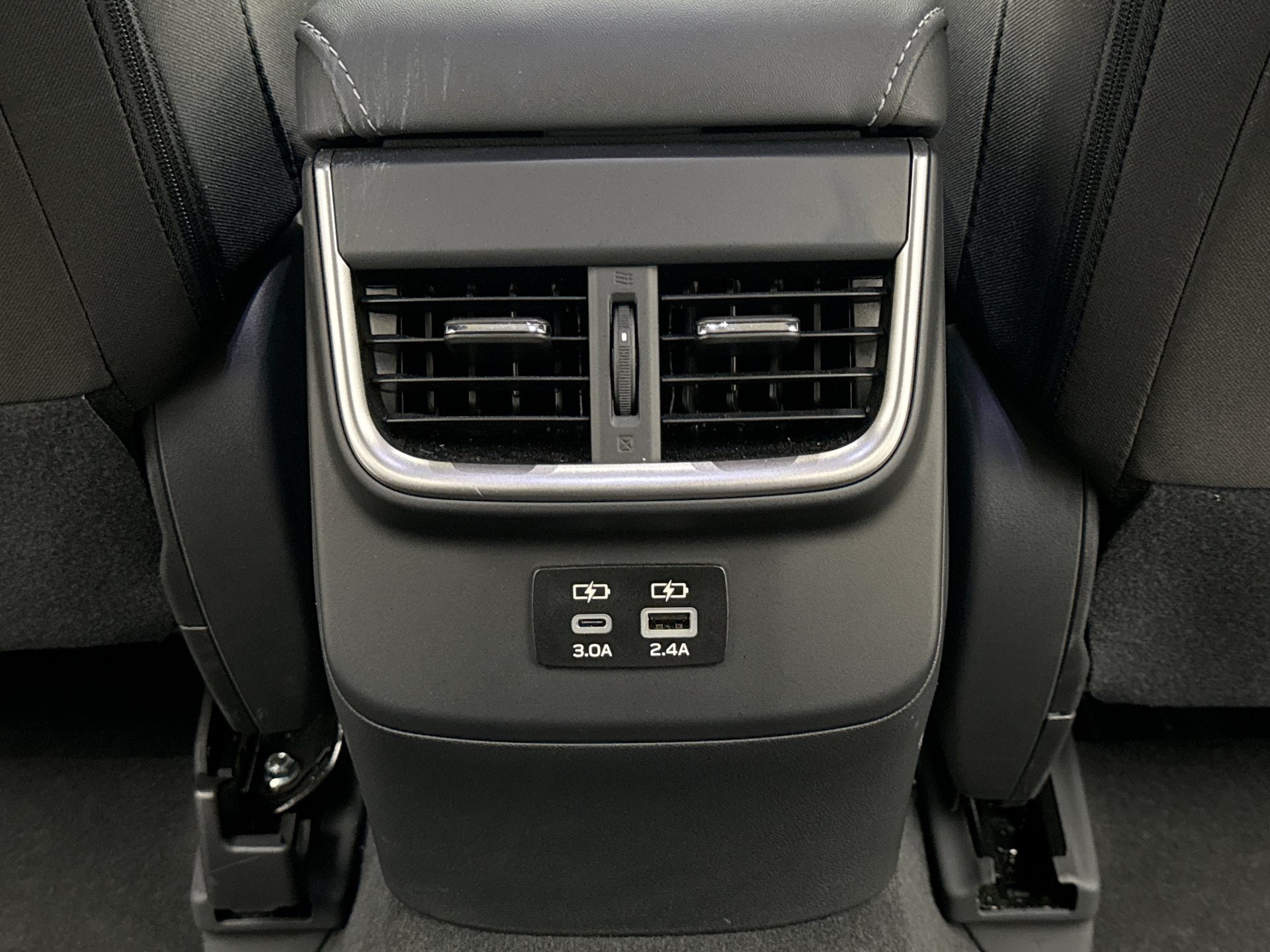 Used 2025 Subaru Outback Premium w/ Popular Package #1 AWD/4WD image 16